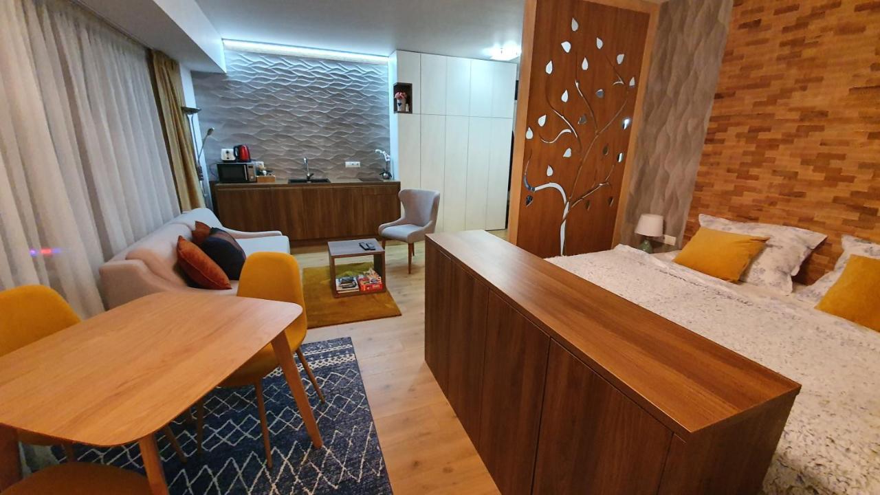 Rodinny Privatny Apartman A309 V Uplnom Centre Stareho Smokovca - Ticha Izba S Parkovanim Високе-Татри Экстерьер фото